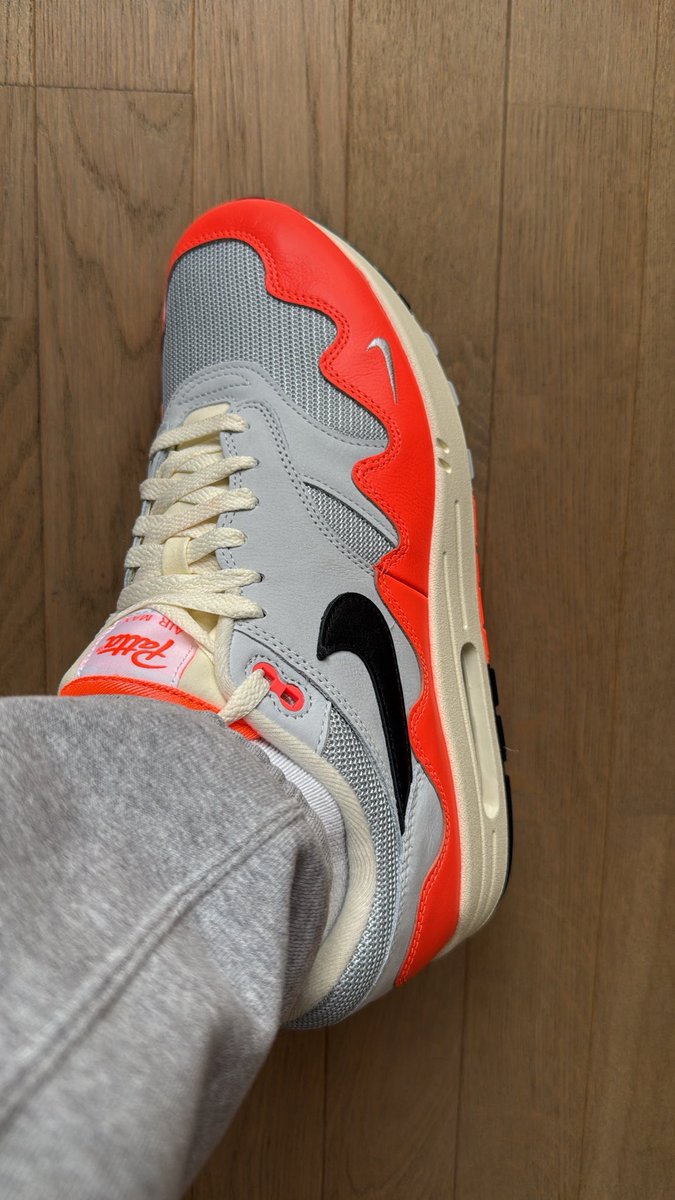 Sneakerologue tweet media