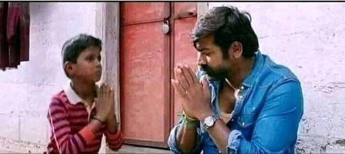 parthispeaks's tweet photo. ஆக அமெரிக்கா ஈரான் போர் ஒரு நாலு நாள் நடந்தாலே நமக்கு சிலிண்டர் கிடைக்காத லட்சனத்துல தான் நாடு இருக்கு. 

இதுல அகண்ட பாரத கனவு வேற 😂 https://t.co/dYbujOan9z