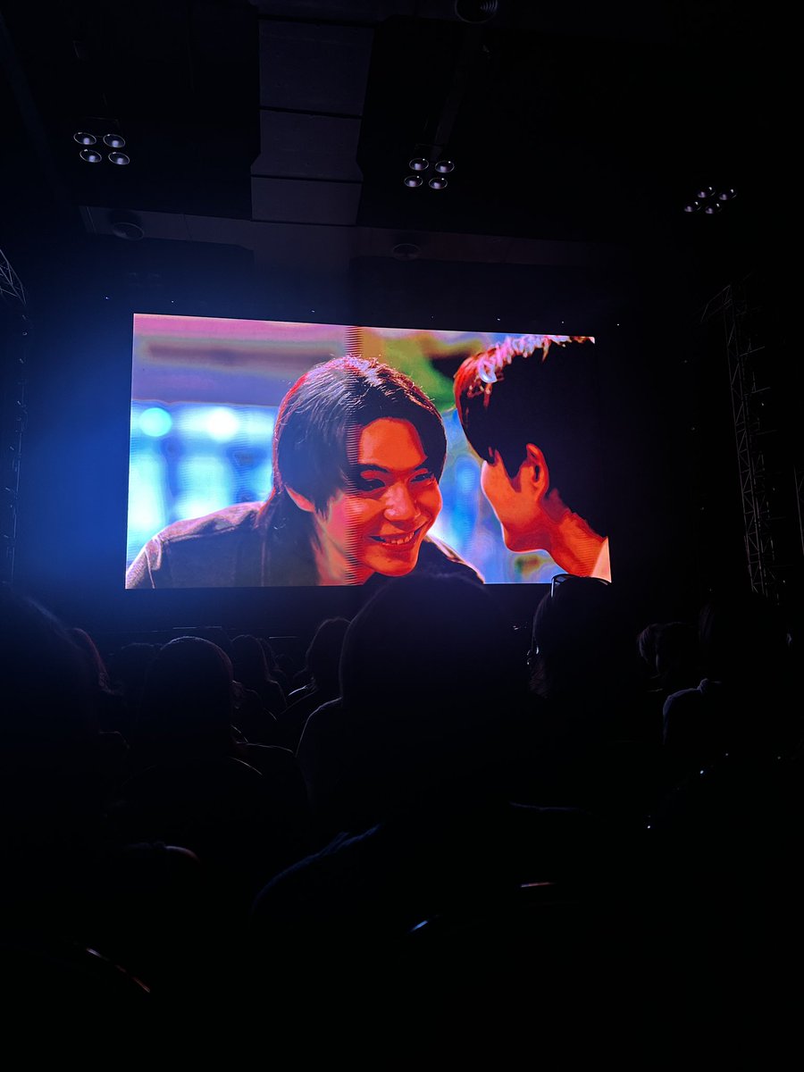 mxnus's tweet photo. ขอบคุณร้านมากๆค่ะ กดให้ที่ดีมากเลย เห็นดาราชัดแจ๋ว อยู่ตรงกลางเลย 😭 ไม่บิดไม่โกงมีของ100% งับบบบบ #Defreview https://t.co/OcBryGGh96