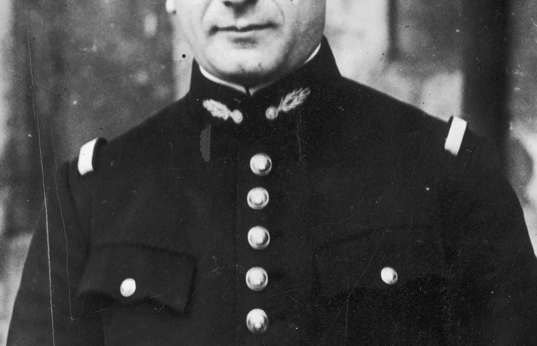 Larrieu: un secretari tacat de sang <a href="/PauChica/">Pau Chica</a> #Andorra is.gd/qaORuZ