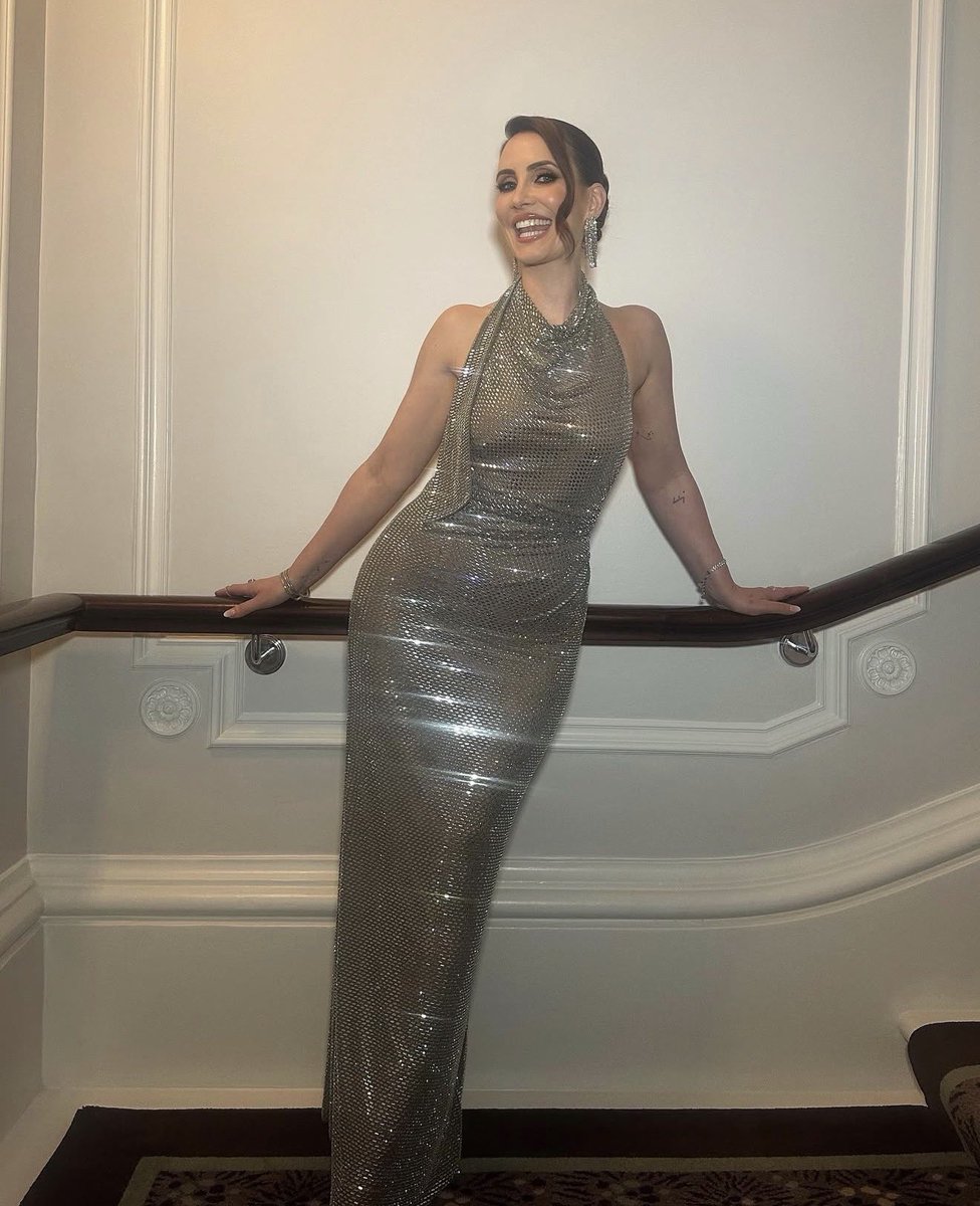 •meg• tweet media