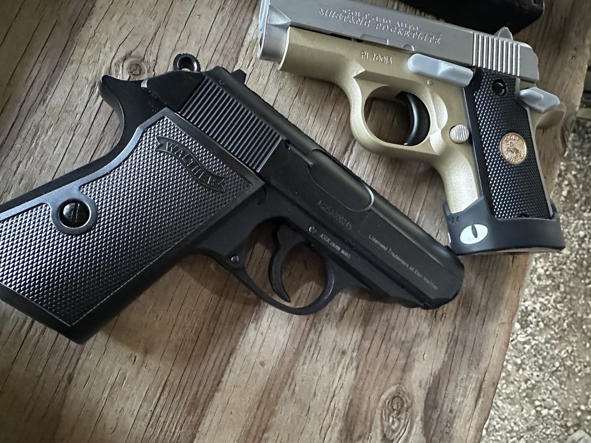 taggart_jack's tweet image. 敢えて10禁コンパクトガンを使ってみる。

クラウンPPKは壊れそうな華奢な感触で微妙だな😭

#鹿児島サバゲー
#DRAGOON