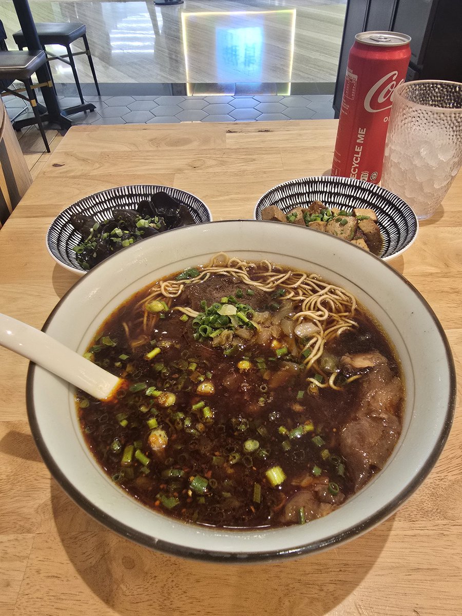 シンガポール