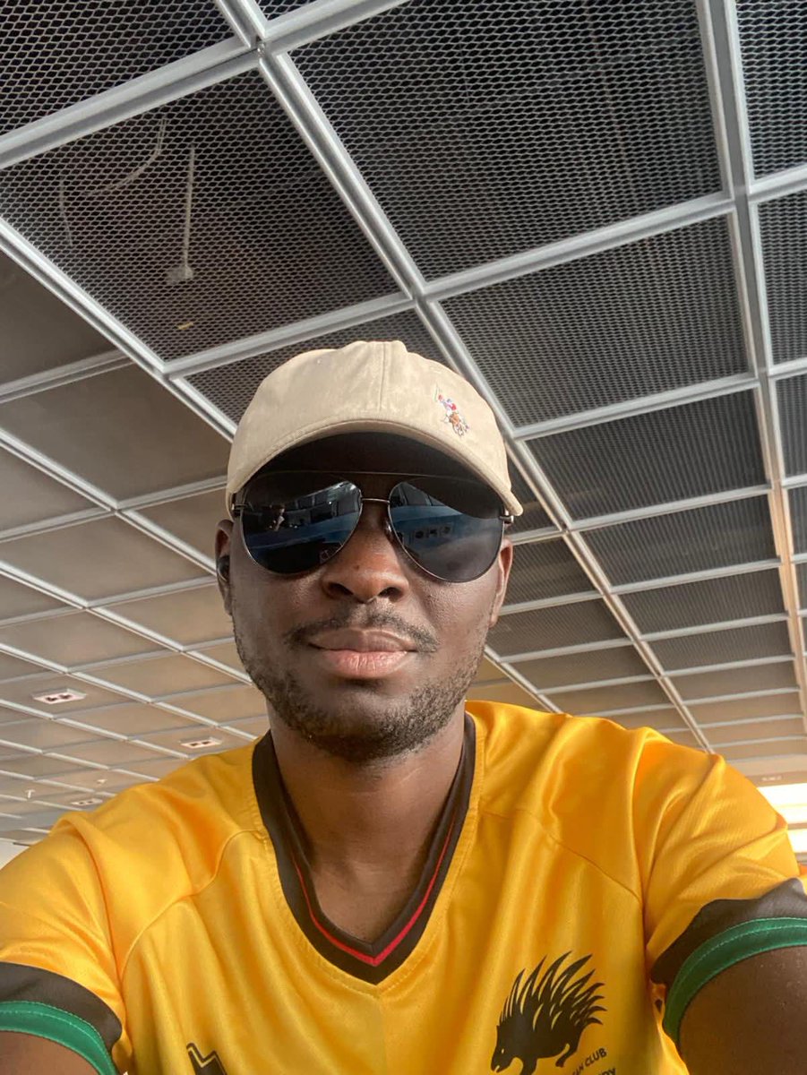 A President was born some years ago and same date today!
A fabulous birthday wishes to the President of Kotoko Ultras group.
Cheers to our president! 
🍾🎈🥰👏🏼

#AsanteKotoko
#kotokoultras