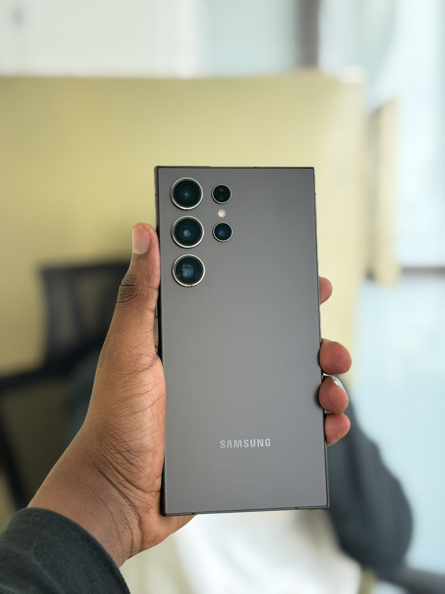 Ricky Customs tweet media