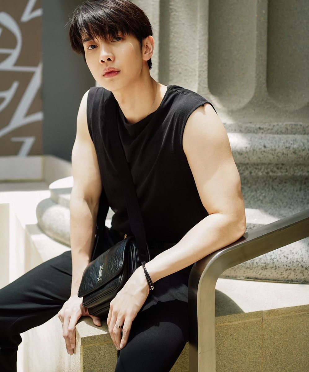 ชีวิตนำทาง By เนเน่ tweet media