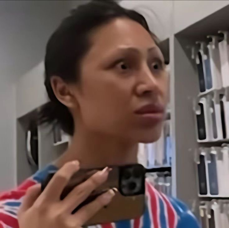 กุตอนอ่านจดหมายฮีซึง แล้วเห็นคำว่า “ตามที่บริษัทเสนอมา”