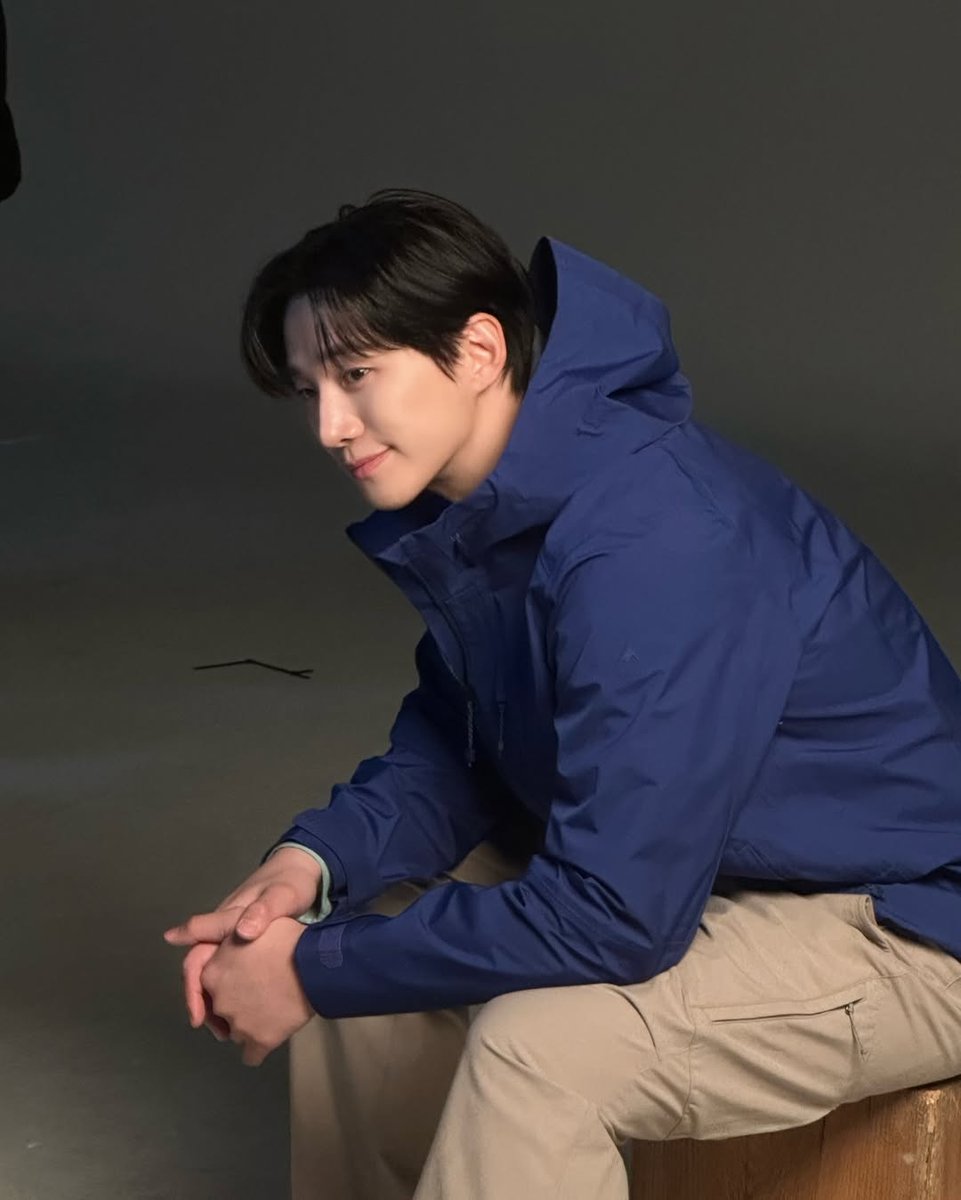 followlee2jh's tweet photo. 네파 이준호를 보니 봄이 오나봄
#이준호 #LEEJUNHO
#네파 #NEPAD #03Collective https://t.co/kG1w0kz0FM