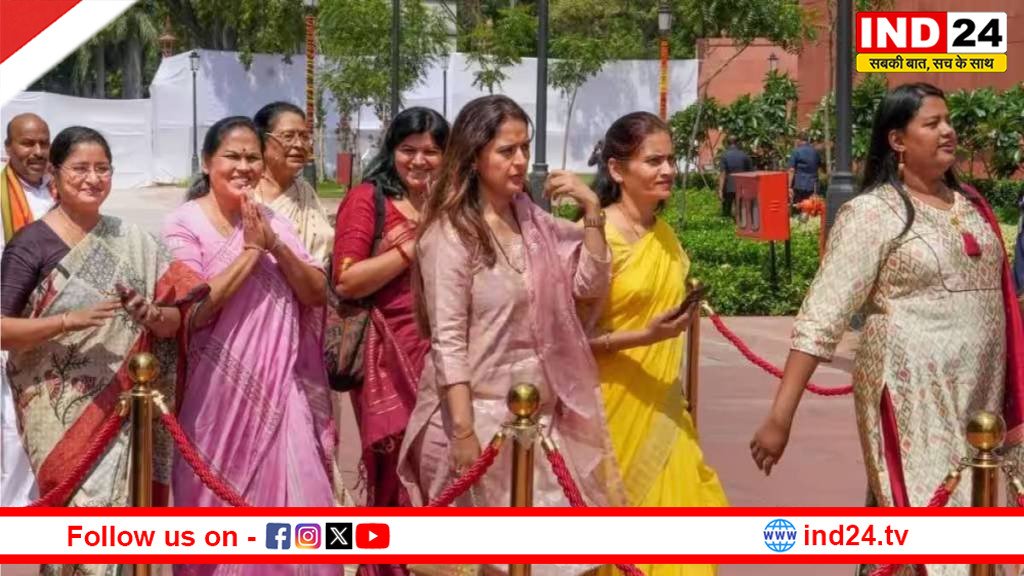 IND24MEDIA's tweet image. महिला आरक्षण लागू करने की तैयारी तेज: जनगणना और परिसीमन से अलग करने पर विचार, सीट तय करने के लिए लॉटरी प्रणाली पर मंथन

ind24.tv/national/women…

#Preparations #womensreservation #Consideration #brainstorming #lotterysystem #ind24