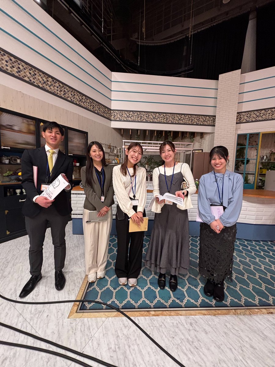 hiroshioda_0827's tweet photo. 3/5〜6でテレ東系列研修に行ってきました。
全国の系列の皆さんに沢山の刺激を頂きました！
大学時代からの友人や後輩に会えて懐かしい時間も過ごせました‼️
みんなありがとう‼️ https://t.co/XLL6QEZq3C