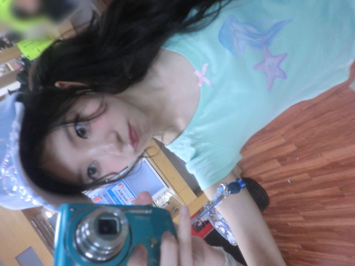 nana tweet media