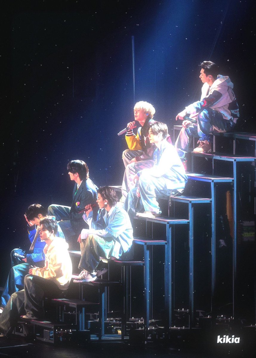 so walk the line was really the last time we saw OT7 on stage… this hurts in ways i can’t explain 💔