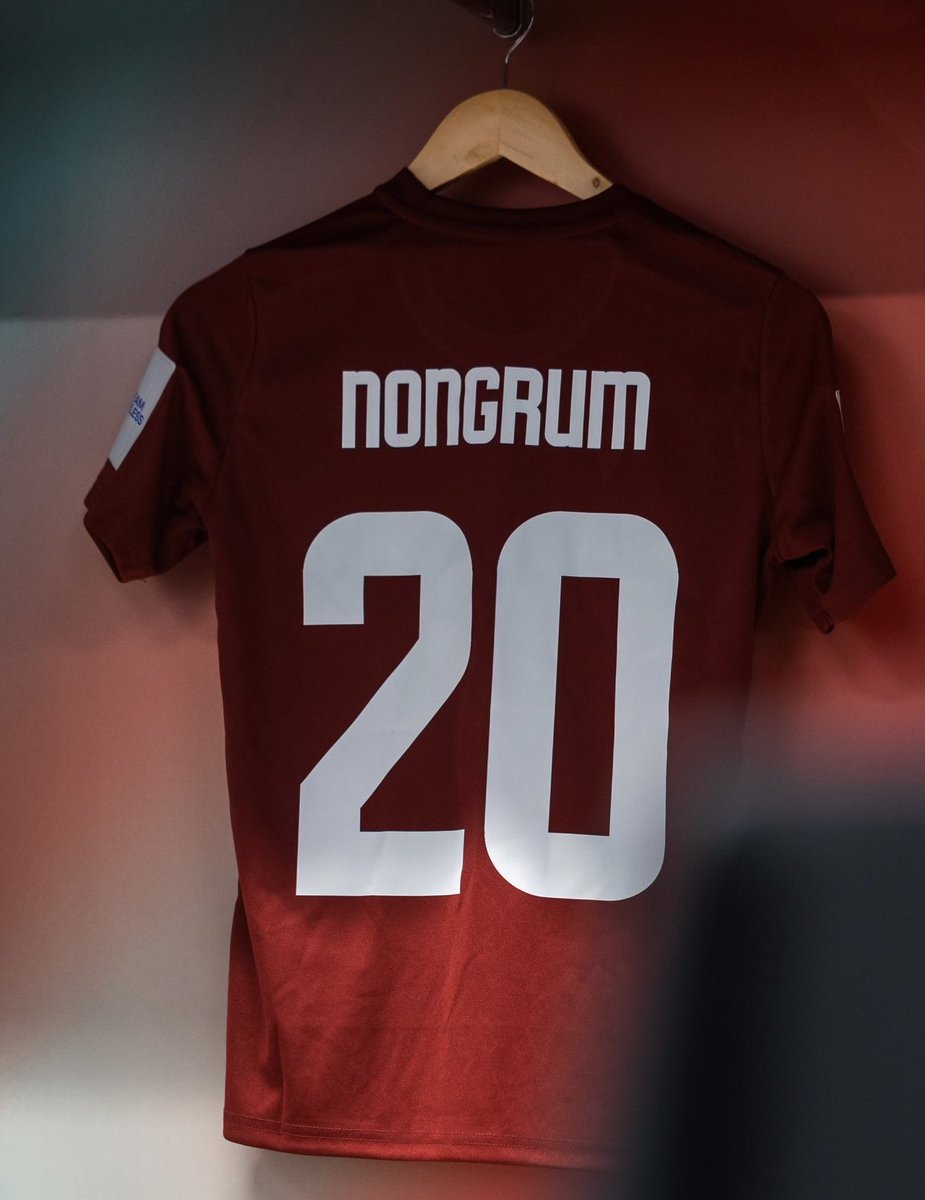 No Context Indian Football tweet media