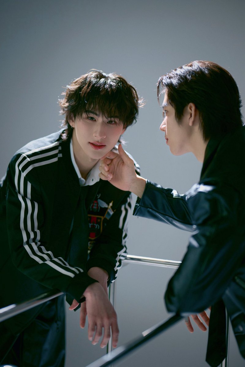 earthksss's tweet photo. 🖤🤍 #earthkss https://t.co/okb4X4d2GC