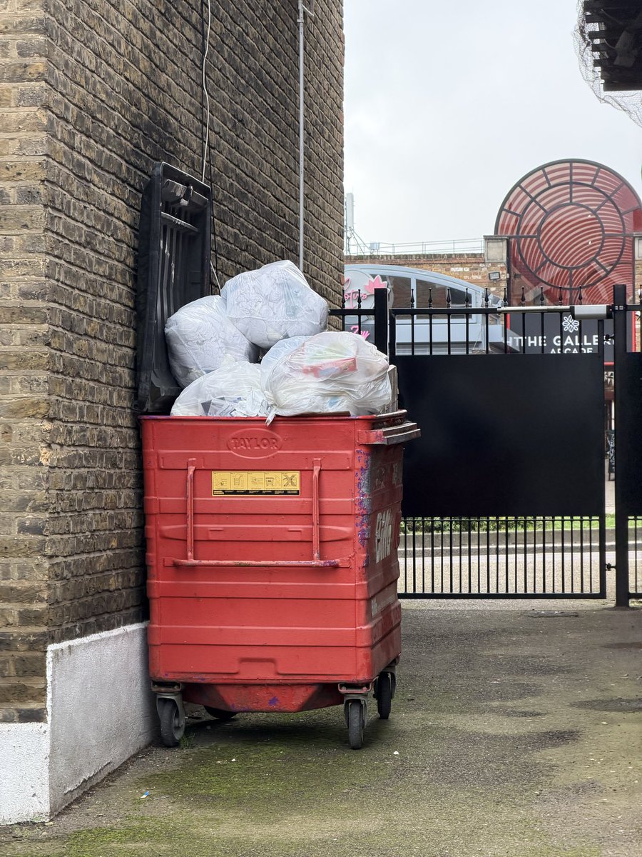 RITU KUMAR tweet media