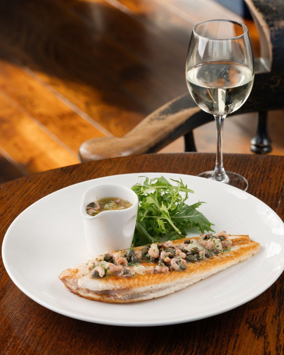 Trump Ireland tweet media