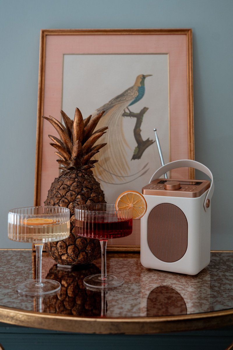 Majority tweet media