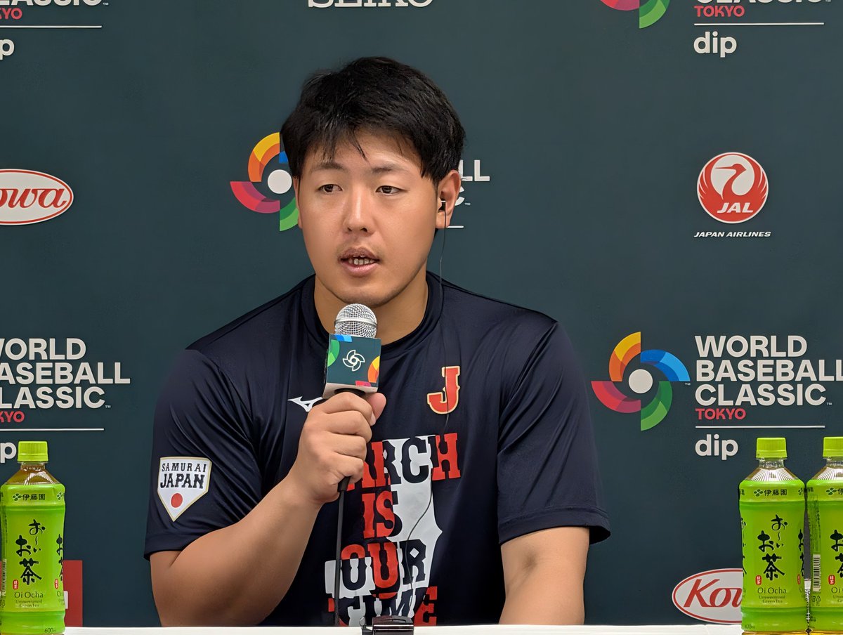 showup1242's tweet photo. 【WBCに #60n 】
東京プールの最終戦チェコ戦を前に岡本和真内野手が会見「自分自身、あんまり打っていないんで、今日は頑張りたい。（菅野投手から）さっき、ちょっかい出されましたね。
なに言われたかな。まあ、いつもいろいろ言われるんで、耳傾けてないんで」。 
#WBCニッポン放送生中継 https://t.co/ewQRlIt3h0