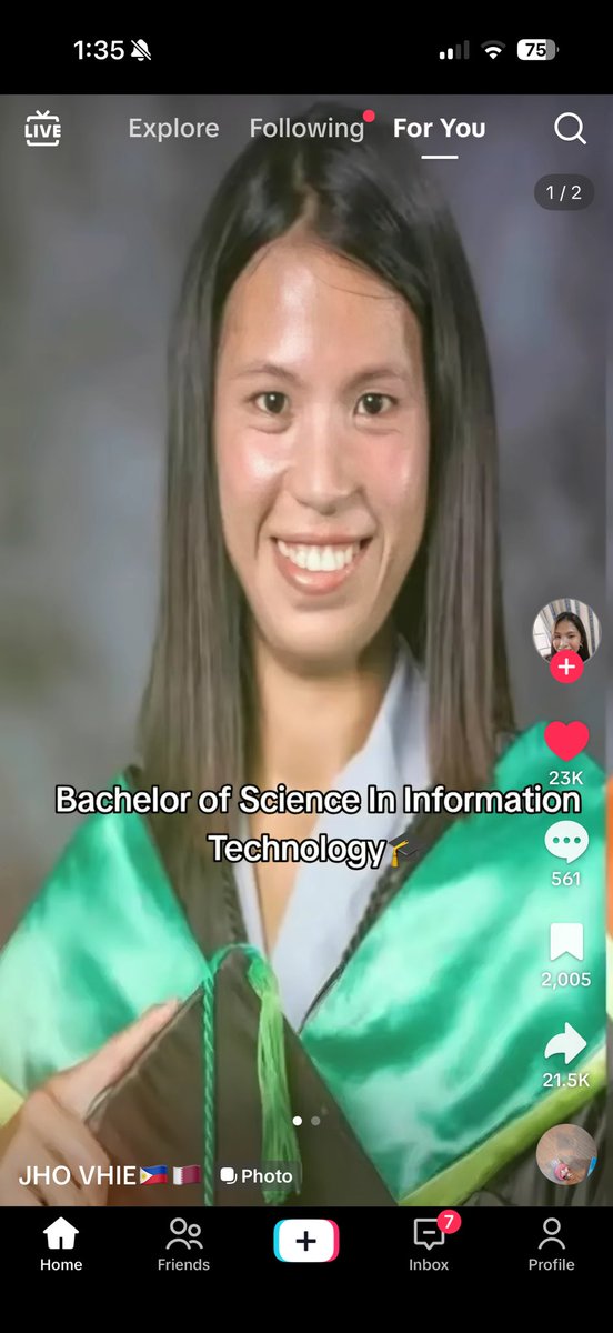 Lady w/o the lamp tweet media