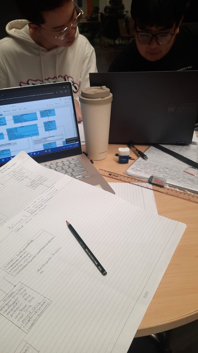 kimiameow's tweet image. my mind as a college student :

assignment deadlines ⏱️
upcoming midterms 📝
group projects 👩‍💻

but don’t forget to taking care of your mental health. GPA is important but your mental health is importanter 👀

#collegelife #mentalhealtawareness