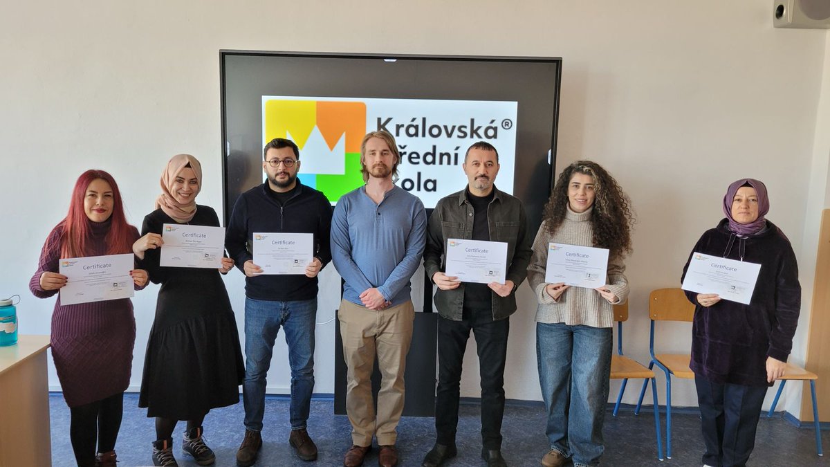 Sakarya İl Milli Eğitim Müdürlüğü Erasmus+ Programı Okul Eğitimi Akreditasyonu kapsamında öğretmenlerimiz “İşbaşı İzleme Hareketliliği” faaliyetini tamamladılar. 

📍Prag/ÇEKYA

<a href="/tcmeb/">Millî Eğitim Bakanlığı</a>
<a href="/Yusuf__Tekin/">Yusuf Tekin</a>
<a href="/dogan_rahmi/">Rahmi Doğan</a>