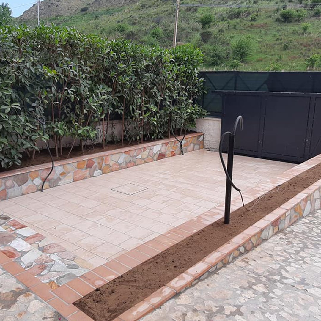 czaziende's tweet image. Edil Costruzioni è un’impresa #edile che realizza ogni genere di opere civili, #ristrutturazioni totali e parziali. Inoltre, si occupa di manutenzioni, demolizioni, impianti idrico-sanitari ed elettrici. #Catanzaro #Calabria #Italia bit.ly/edilcostruzioni