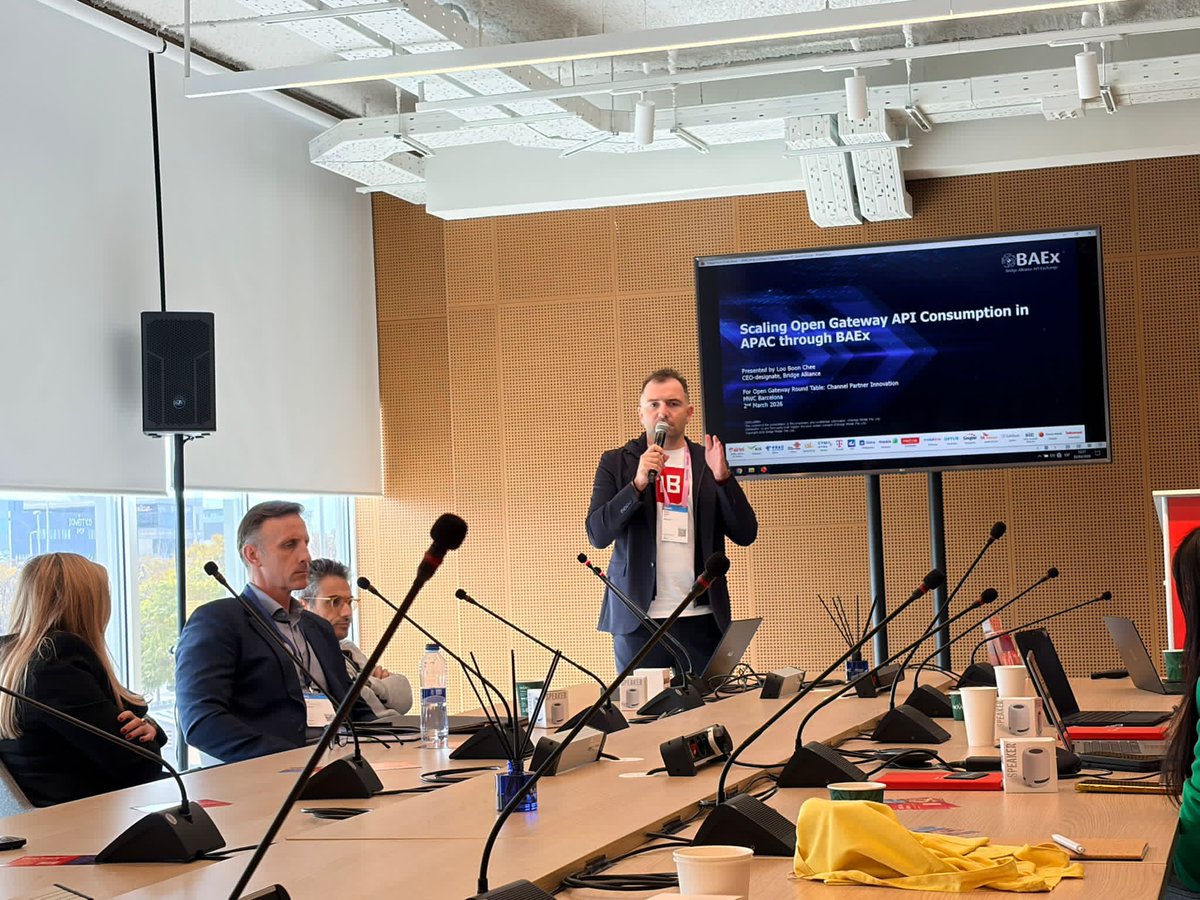 IPification's tweet image. A few moments from @MWCHub Barcelona 2026 📸

Great conversations, new partnerships, and plenty of discussions around the future of #MobileIdentity and network-based #authentication.

Thank you to everyone who stopped by to connect with #TeamIPification.