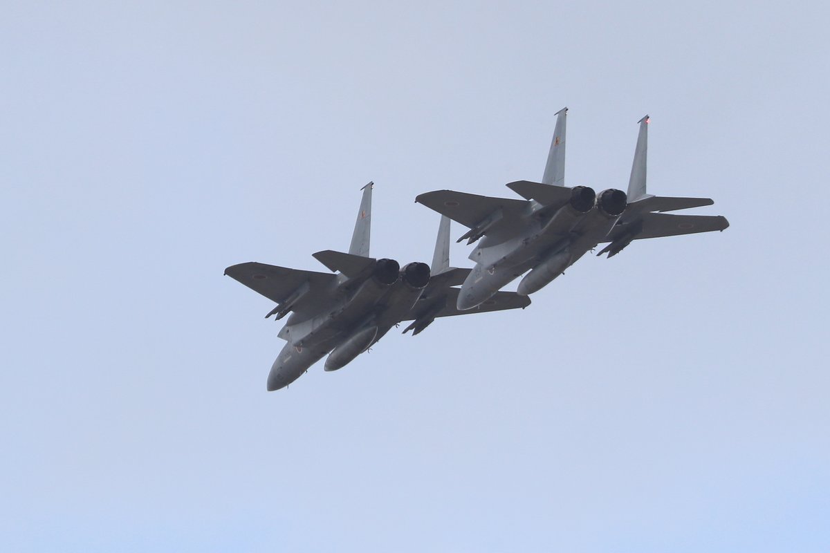 yamanohanabi's tweet photo. 防府北基地 2026/03/10
#防府北基地
#卒業式予行
#F15 https://t.co/pm14HsckLG