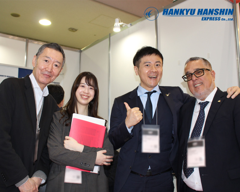 HEX_GP's tweet photo. 【FOODEX JAPAN 2026 開幕🎊】
 
 世界中からのお客様で会場は初日から大盛況！
 私たちもイタリアの仲間とともに、高品質の物流ソリューションをご紹介しています。

📅 会期：2026年3月10日（火）〜 13日（金）
📍 会場：東京ビッグサイト
📍 ブース：1F 東6ホール / E6-A80

ブースにて皆さまのご来訪をお待ちしております✨

#FOODEXJAPAN #食品物流 #国際物流 #阪急阪神エクスプレス