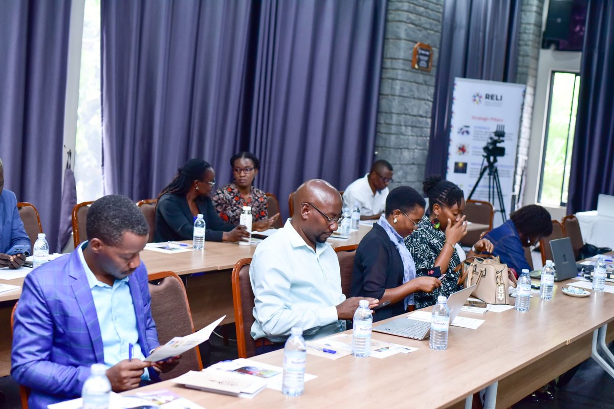 kyobesarah's tweet photo. Family plays a vital role in tackling mental health problems in teens. Parents should understand their children, encourage open communication, and discuss issues with them. #RSELProgrammeLaunch
@JMERCUganda @UwezoUganda @Mglsd_UG @Vok895 @WHOUganda @Educ_SportsUg https://t.co/DgIhD20QaQ