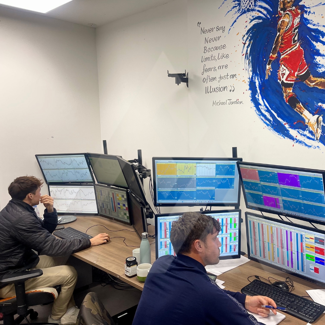 AxiaFutures's tweet photo. The demands of professional trading are closer to elite sport than most realise. Preparation, resilience, and execution under pressure define long-term performance.
#trading #axiafutures #daytrading #tradingcareer #tradermindset https://t.co/xpmSnW8eYB