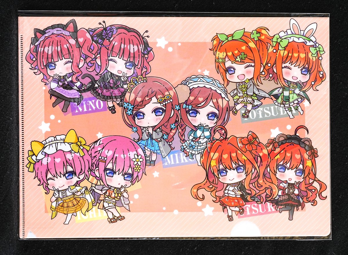 tj_tsun's tweet photo. 1日3三玖💙その118 #UGCコラボレーションアパレル 第5弾

その116&amp;117で紹介したビジュのデフォルメ版。
アパレルも箱でお迎えしたので、このクリアファイルは約20枚ずつ持ってます😅
#五等分の花嫁 https://t.co/sAnqnWVUI2