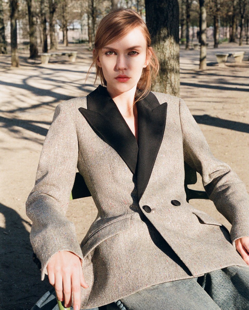 Dior Japan tweet media