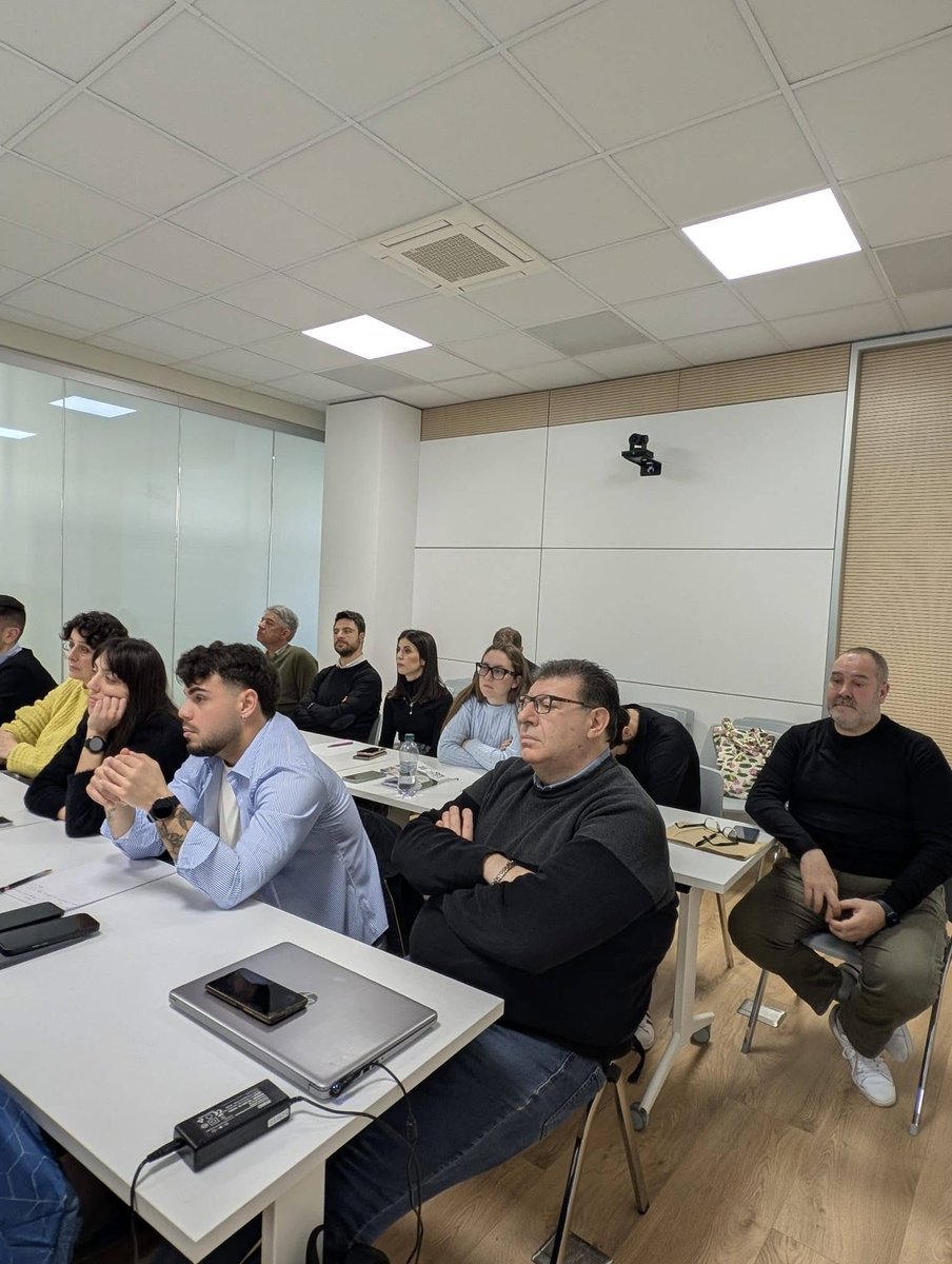 Si è svolto questa mattina ad Ancona il convegno “EBAM e la bilateralità artigiana nella nostra regione”, promosso da CISL Marche insieme all’Ente Bilaterale Artigianato Marche. Un momento di confronto sul valore della bilateralità nell’artigianato e imprese del settore.