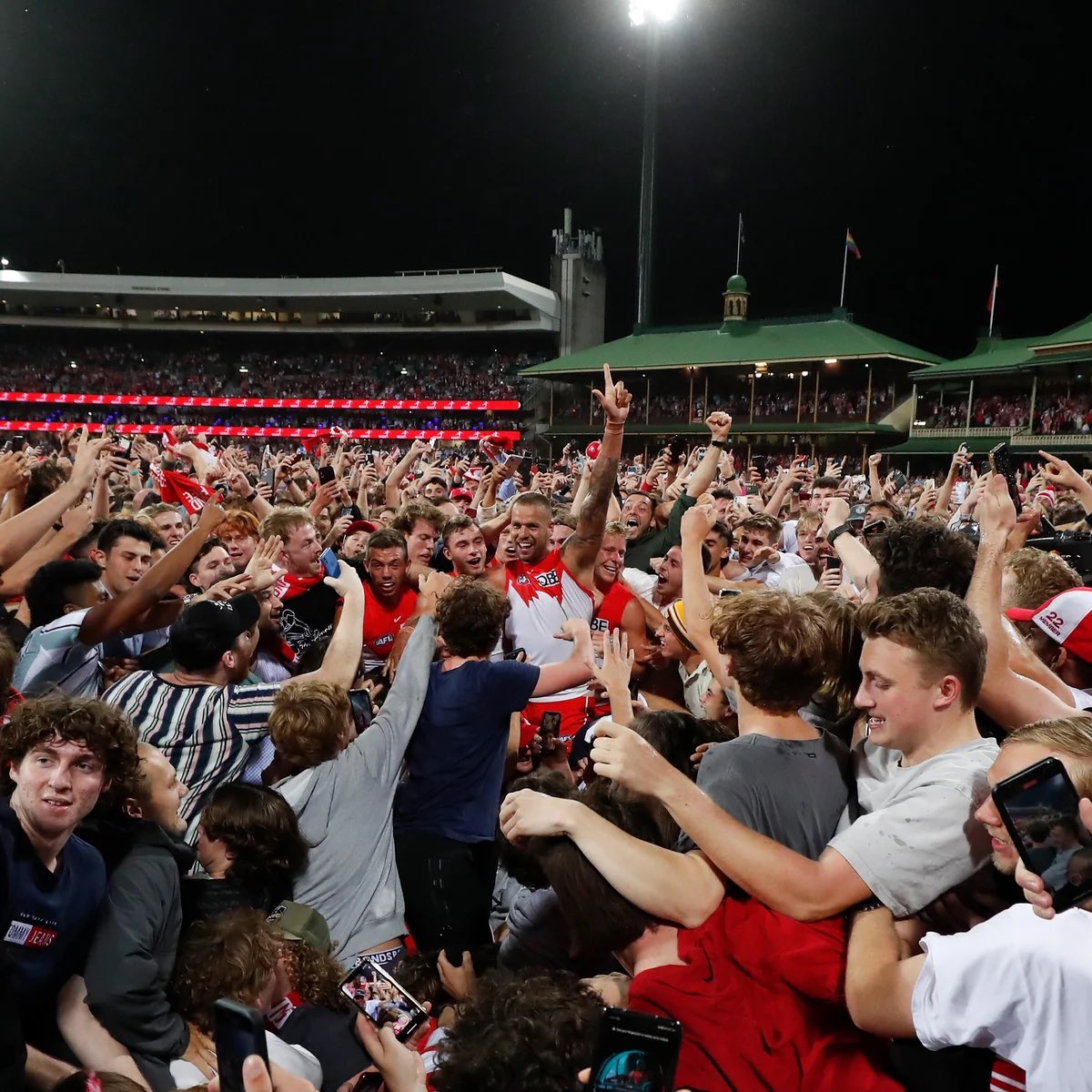 Eden Richards tweet media