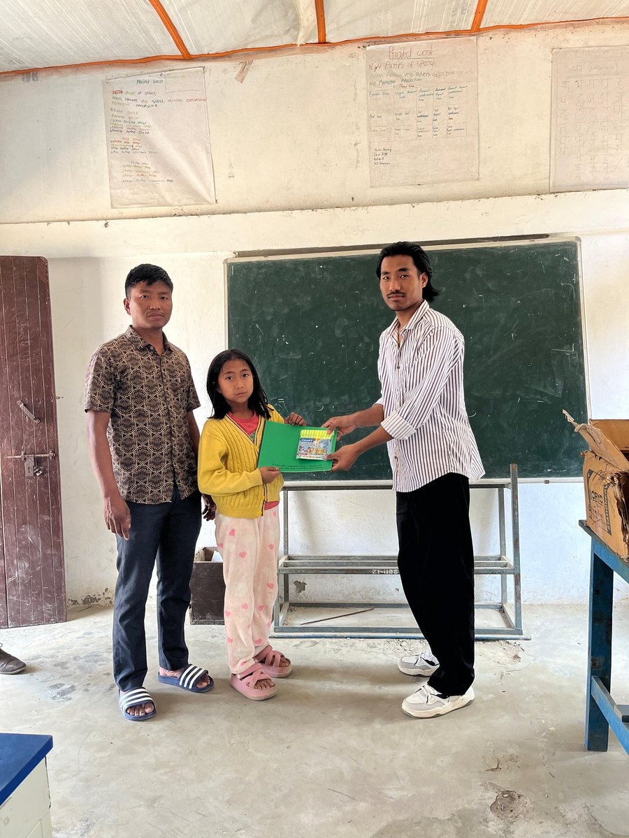 Pace Setting Activities | PM SHRI JNV Wakching, Mon
Learning materials and JNVST preparation books distributed to students of nearby schools in Wakching and Shiyong villages to encourage learning and creativity. 📚✨
#PaceSettingActivities  #JNVST 
<a href="/NVS_HQ/">NVS INDIA</a> <a href="/nvsroshl/">NVS RO Shillong</a>