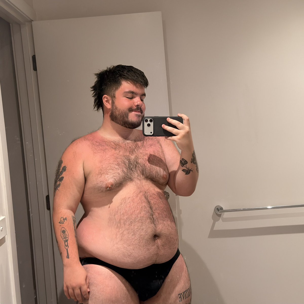 Liam ☾ tweet media