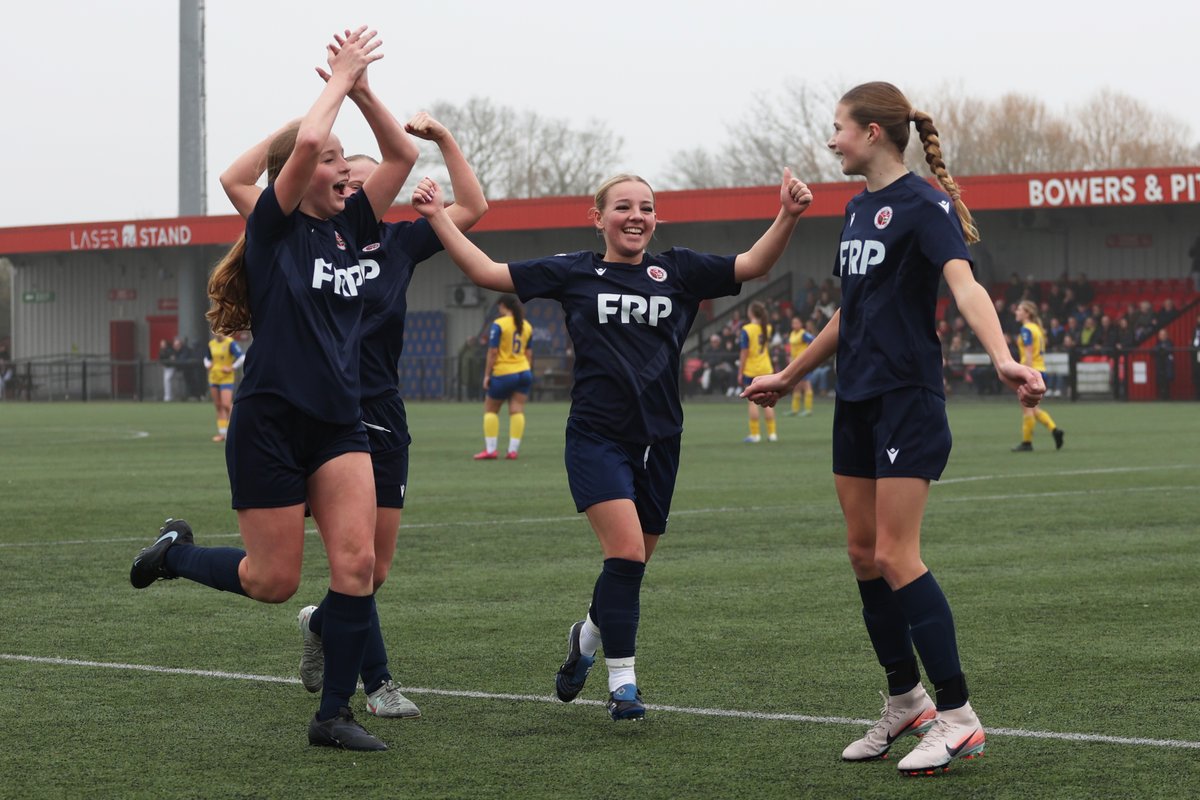 EssexCountyFA's tweet photo. #Under16sGirlsCup Final: @GirlsHutton (Lionesses) Manager, Kate Ayers, praised her squad’s “high work rate” after six goals, including two from Abi Barber, saw them lift the #Essex Under 16s Girls Cup supported by @GoCardless after a comfortable final win over @ConcordRangers (Yellows): https://t.co/UUDiU36Il6
