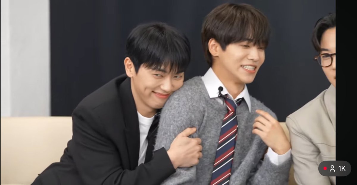 ➣ lilac tweet media