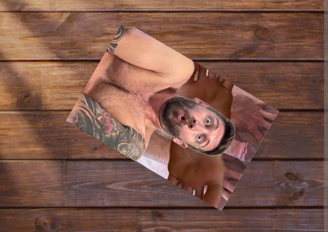 Memyself tweet media