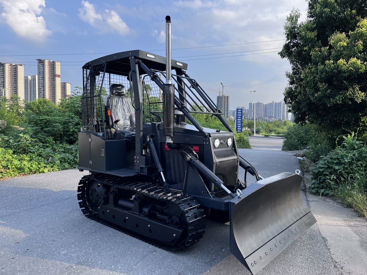 Fancy__Luo's tweet photo. Engineering Sourcing Festival is here!🚜🚜🚜
Top machinery, competitive prices, global delivery.
Let’s build success together! 🌐✨

#MiniBulldozer #WheelLoader #Tractor #HeavyMachinery https://t.co/lz298yxpRT