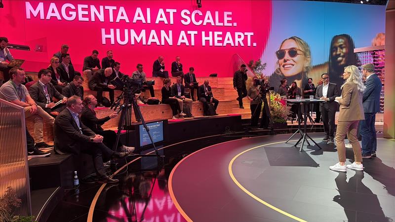 PICSTelecom tweet media