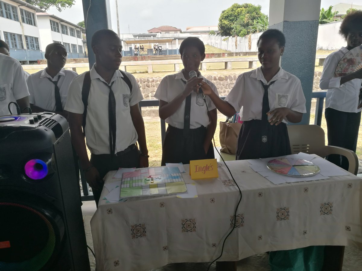 elsa_ena's tweet photo. Evento de Sociedades Científicas, en el INES REY MALABO, una contribución al desarrollo del Amor por las Ciencias y la Innovación. #CubaEduca #PorUnaGuineaMejor @CubanaGe @CubaMined @naimatrujillob https://t.co/WjJL133lBu