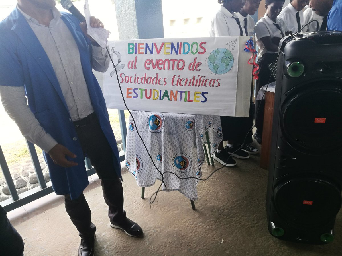 elsa_ena's tweet photo. Evento de Sociedades Científicas, en el INES REY MALABO, una contribución al desarrollo del Amor por las Ciencias y la Innovación. #CubaEduca #PorUnaGuineaMejor @CubanaGe @CubaMined @naimatrujillob https://t.co/WjJL133lBu