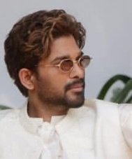 Jaduu515769832's tweet photo. @SamBoy_9999 Recent ga peda mansi appudu ayav anna https://t.co/RMmxjHRNsN
