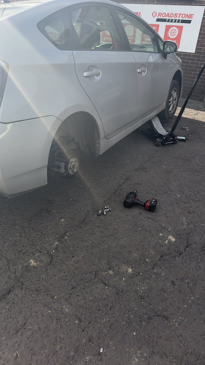 _Bex_Smith's tweet photo. She’s Getting New Tyres 👌🏻 https://t.co/4L508OvPt1