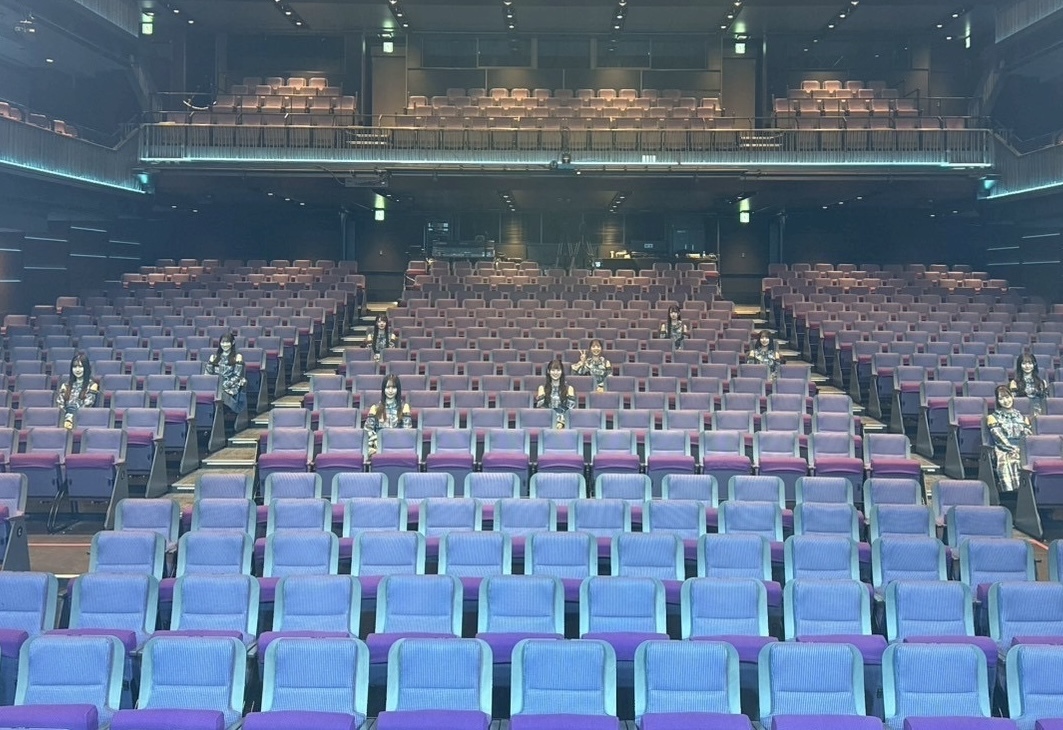 hinatazaka46's tweet photo. 【ブログ更新☀️ 坂井新奈】 今日で1年みたいです https://t.co/JeggEjn8BV #日向坂46 #坂井新奈 https://t.co/EpJ2zCK1tT