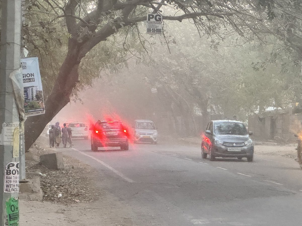 hivikumar's tweet photo. Sector 56 road is in pathetic condition to say the least, for a long time, whole road is broken , dust all over the place, raised the issues so many times still no action
@MunCorpGurugram @CPCB_OFFICIAL @DC_Gurugram @cmohry @soniayadavbjp @narendramodi https://t.co/4y1Lzj9e3p