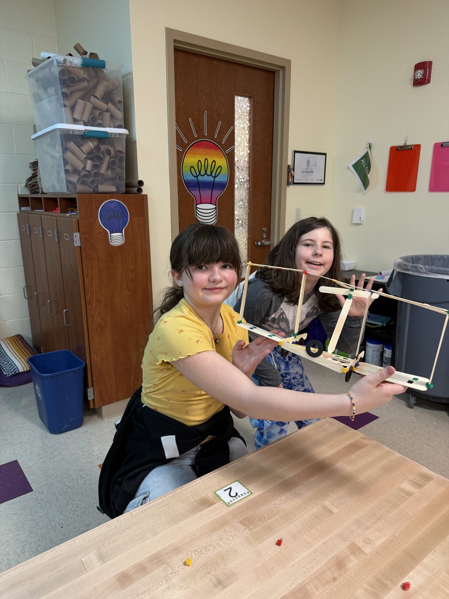 Creativity in STEM!  💜💛 ✈️ 🚁 🚀