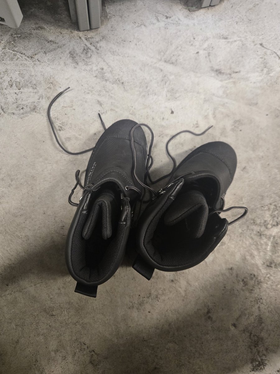 mastergee_001's tweet photo. New boots are to be reimbursed $175. Fulfill your duty and you might be lucky enough to worship and see them on my sweaty feet, getting reminded where you belong. 

Findom boot worship cashmaster foot worship denial humiliation https://t.co/nbtpzUJj84